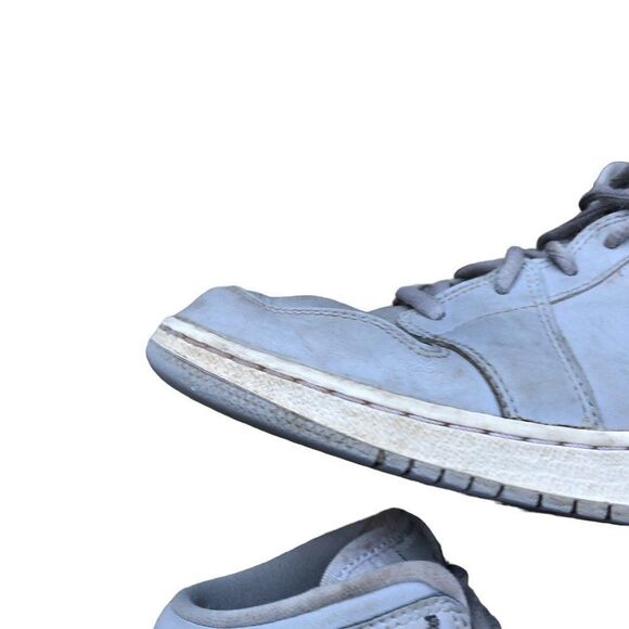 RARE Nike Air Jordan 1 Retro Mid Wolf Grey Coll Grey Size 5.5 - Picture 11 of 16